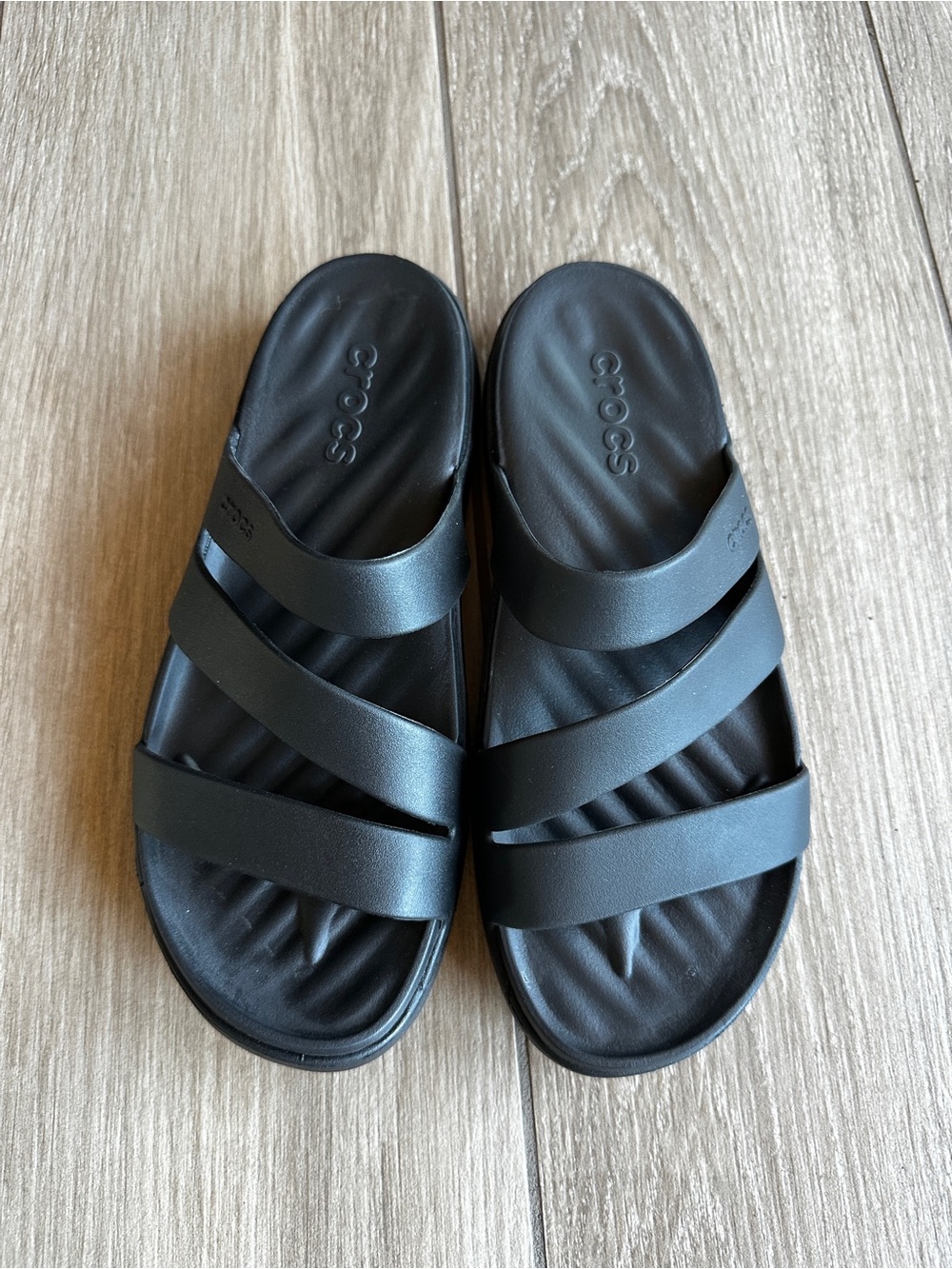 NWT Crocs Getaway Strappy Slides Sandals Size 9 - Picture 4 of 9